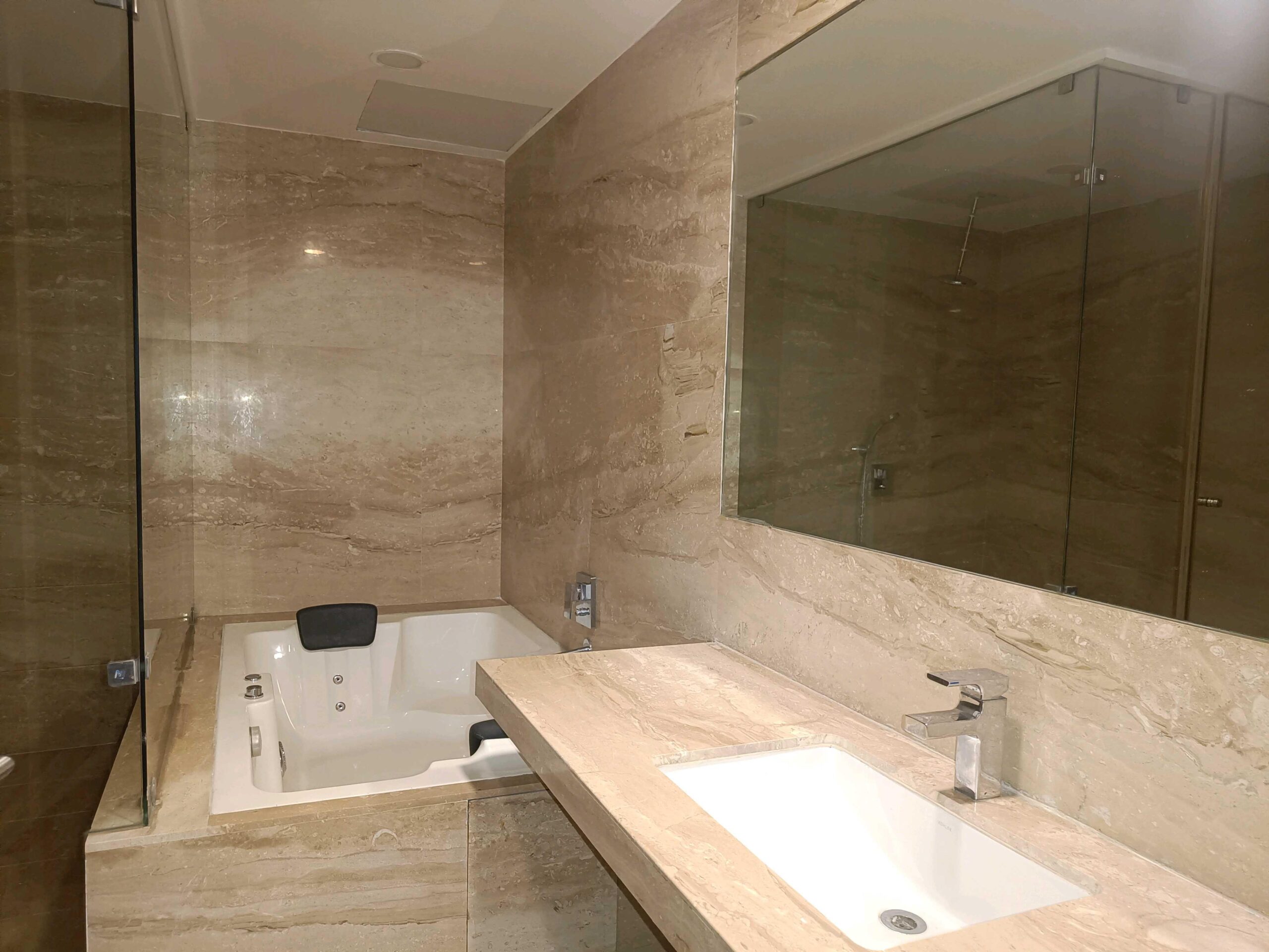 663448425O-1761300417683