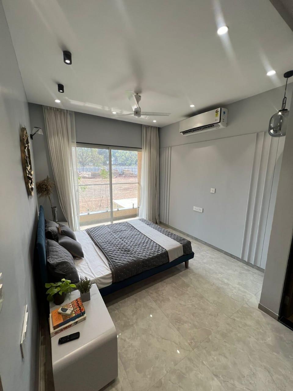 g0uxvut_1696057462_448312468_optOrig