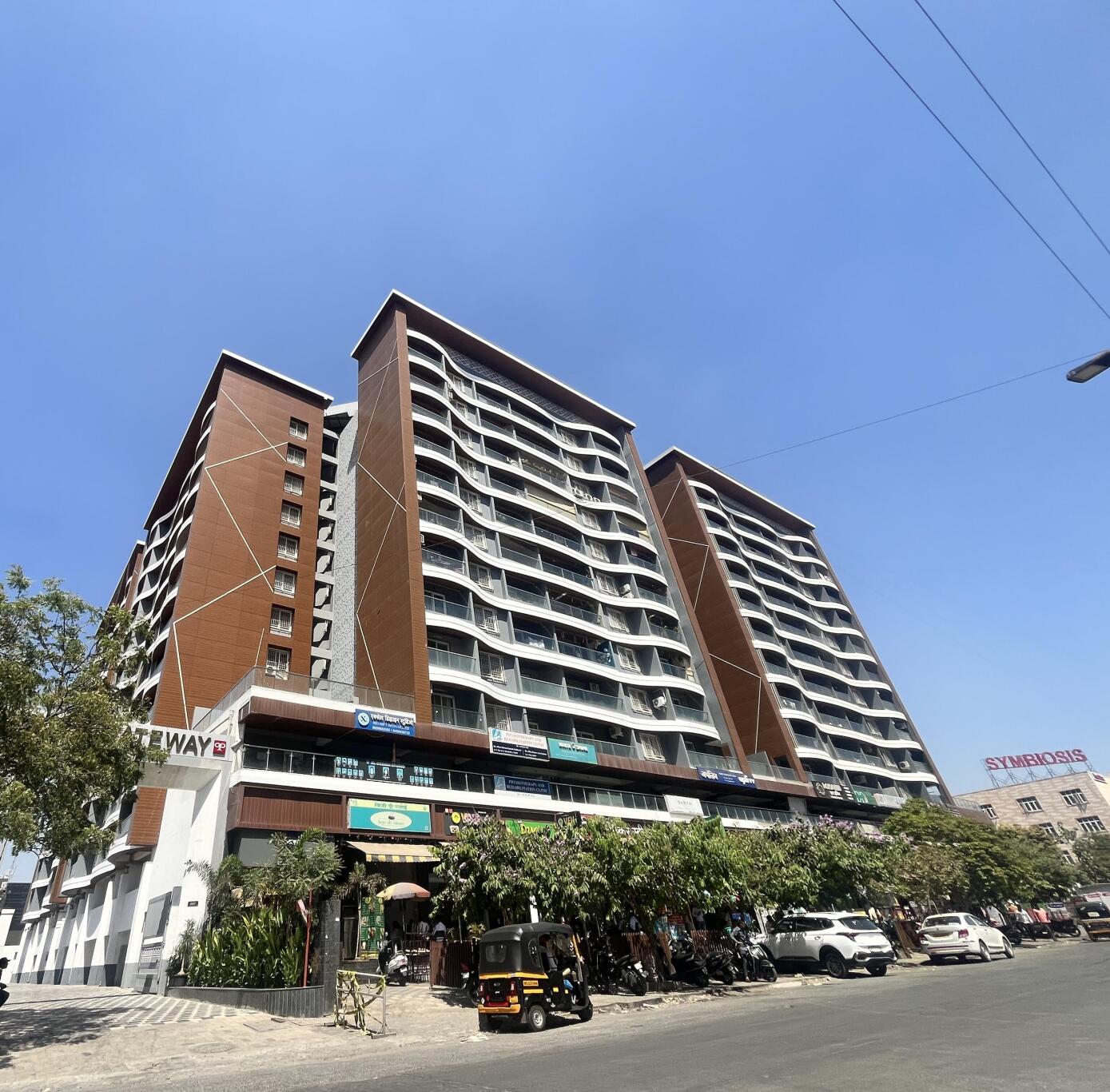 kd6jyfr_1742982900_580732035_optOrig