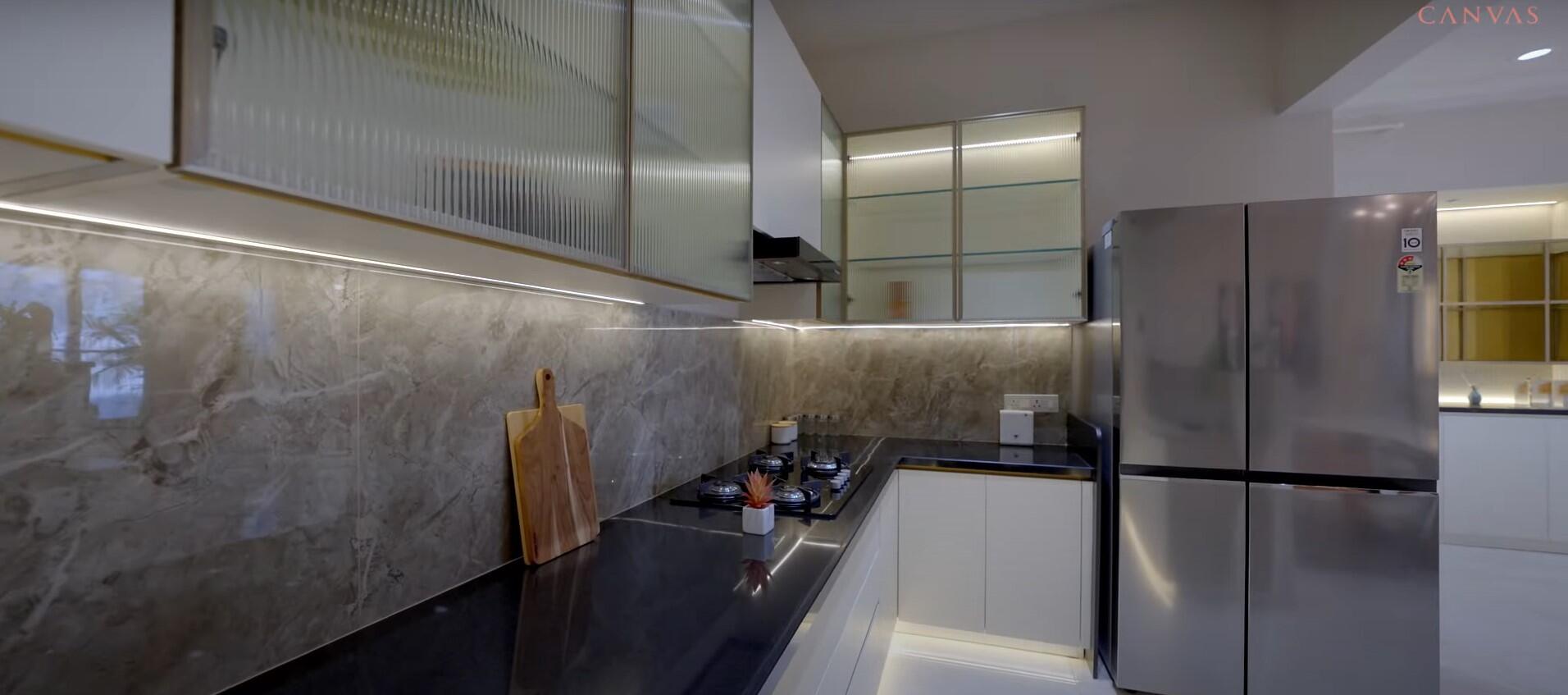 zwbfnuu_1745478663_589580493_optOrig